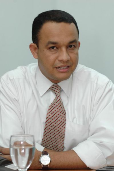 Anies Akan Integrasikan Aplikasi Izin Berusaha Pusat dan Daerah